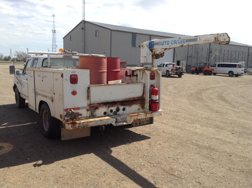1997 Ford F-350 Ext. Cab Flatbed Crane Truck