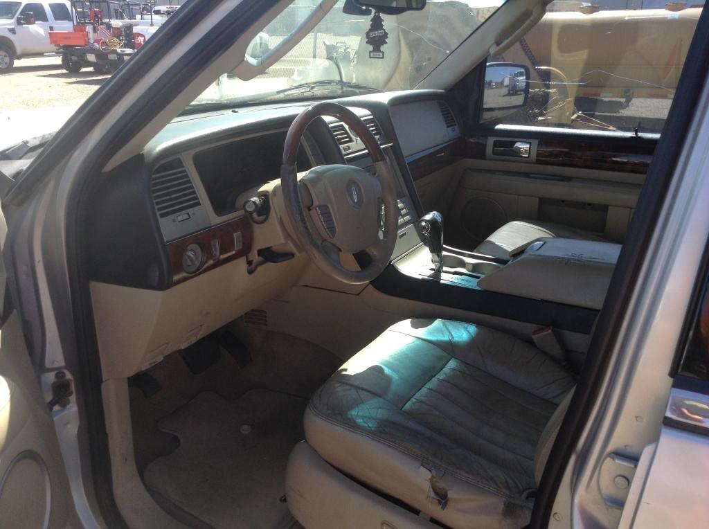 2005 Lincoln Navigator SUV SUV