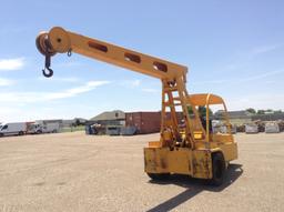 Hyster KE Karry Krane Crane Engine Type: 4 Cylinder , Fuel Type: G , Transmission Type: 3 Speed , Me