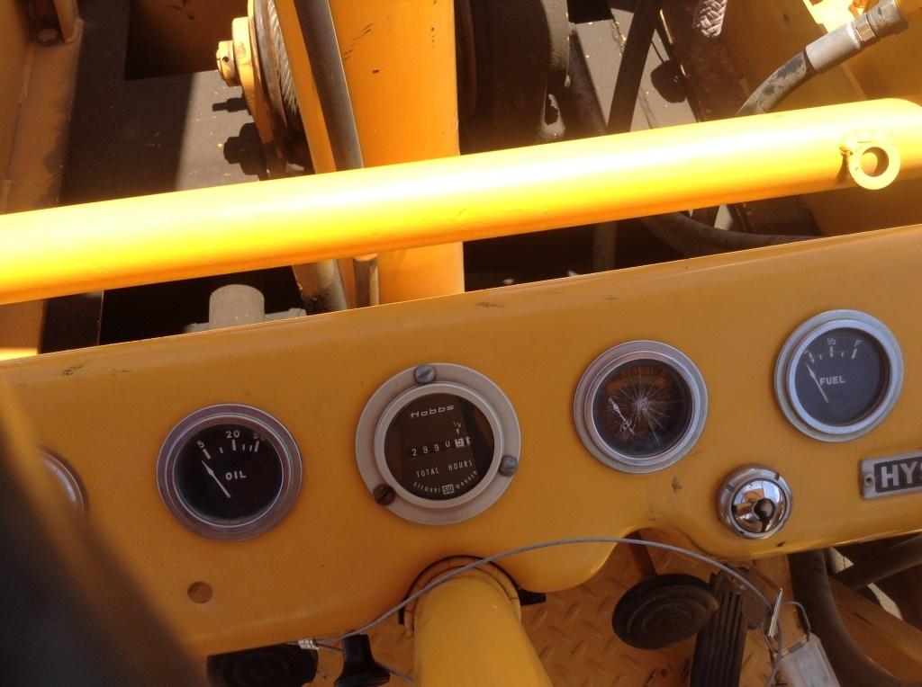 Hyster KE Karry Krane Crane Engine Type: 4 Cylinder , Fuel Type: G , Transmission Type: 3 Speed , Me