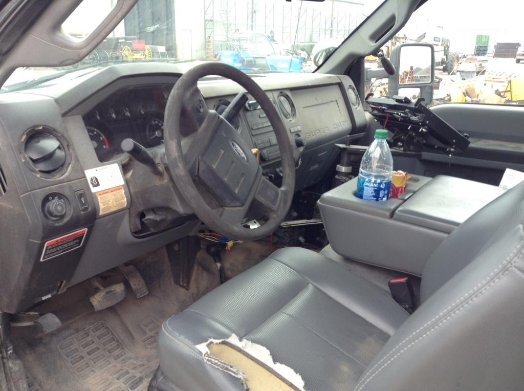2011 Ford F450 Single Cab Service Bucket Truck 4x4 V8 , Fuel Type: G , Transmission: Automatic , Col