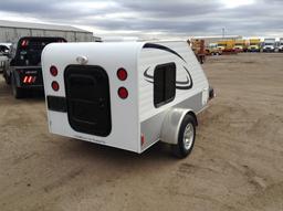 2011 Pleasant Valley Teardrop Camper Length: 8' , Single Axle , 2'' Bumper Pull , Color: White , VIN