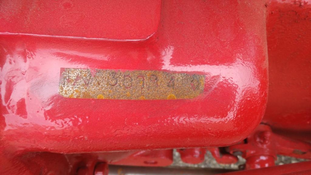 Ford Utility Tractor Engine Type: 4 Cyl , Fuel Type: G , Transmission Type: