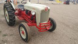 Ford Utility Tractor Engine Type: 4 Cyl , Fuel Type: G , Transmission Type: