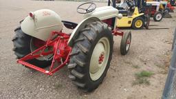 Ford Utility Tractor Engine Type: 4 Cyl , Fuel Type: G , Transmission Type: