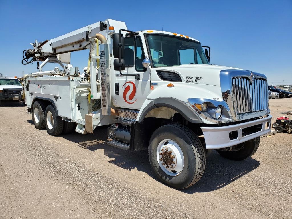 2008 International 7400 SFA Digger Derrick Service 6x6 6 cyl , Fuel Type: D