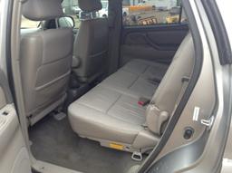 2004 Toyota Sequoia SUV SUV RWD V8, 4.7L , Fuel Type: G , Transmission: A4