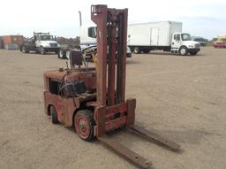 Clark Forklift Engine Type: 4 cyl , Fuel Type: D