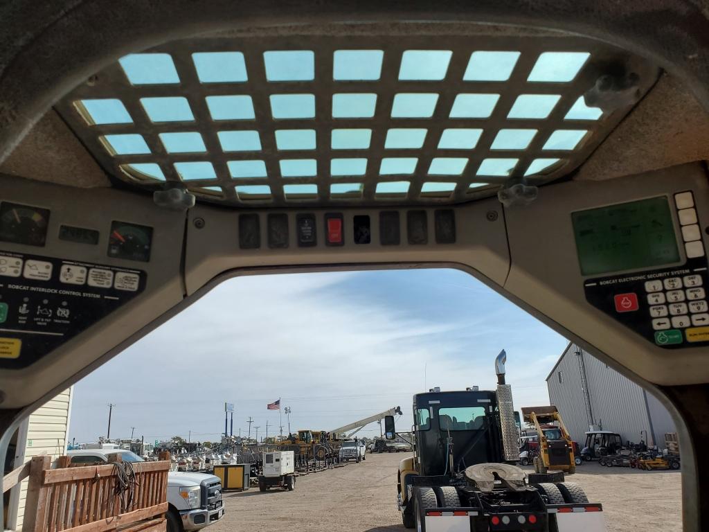 Bobcat T250 Skid Steer On Tracks