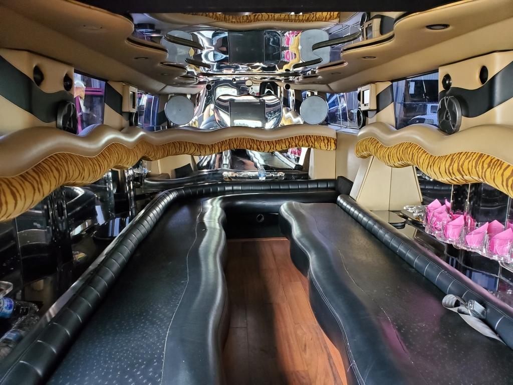 2005 Hummer H2 Suv Limousine