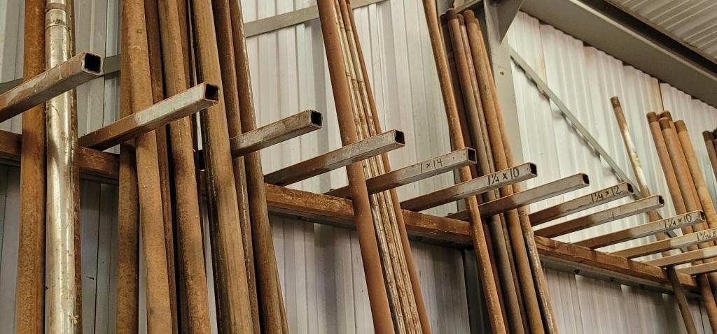 (127) Approximately Well Shaft In Wall Rack