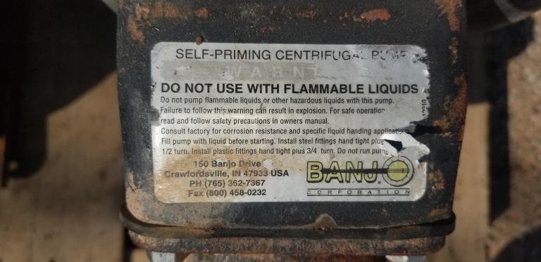 Banjo 2" Pump W/ Briggs & Straton 5.5 Engine
