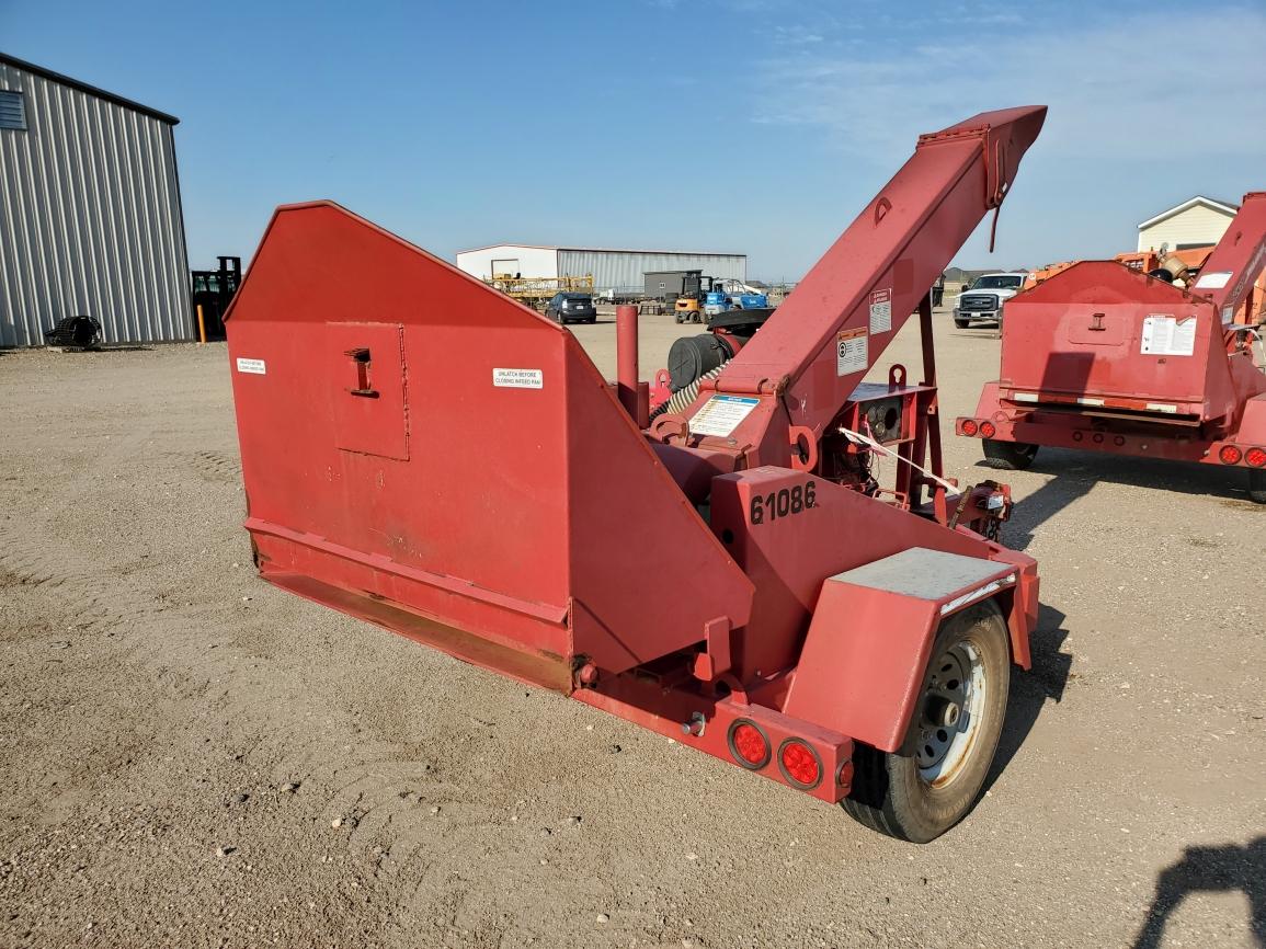 Bandit 1690 Drum Wood Chipper on Trailer