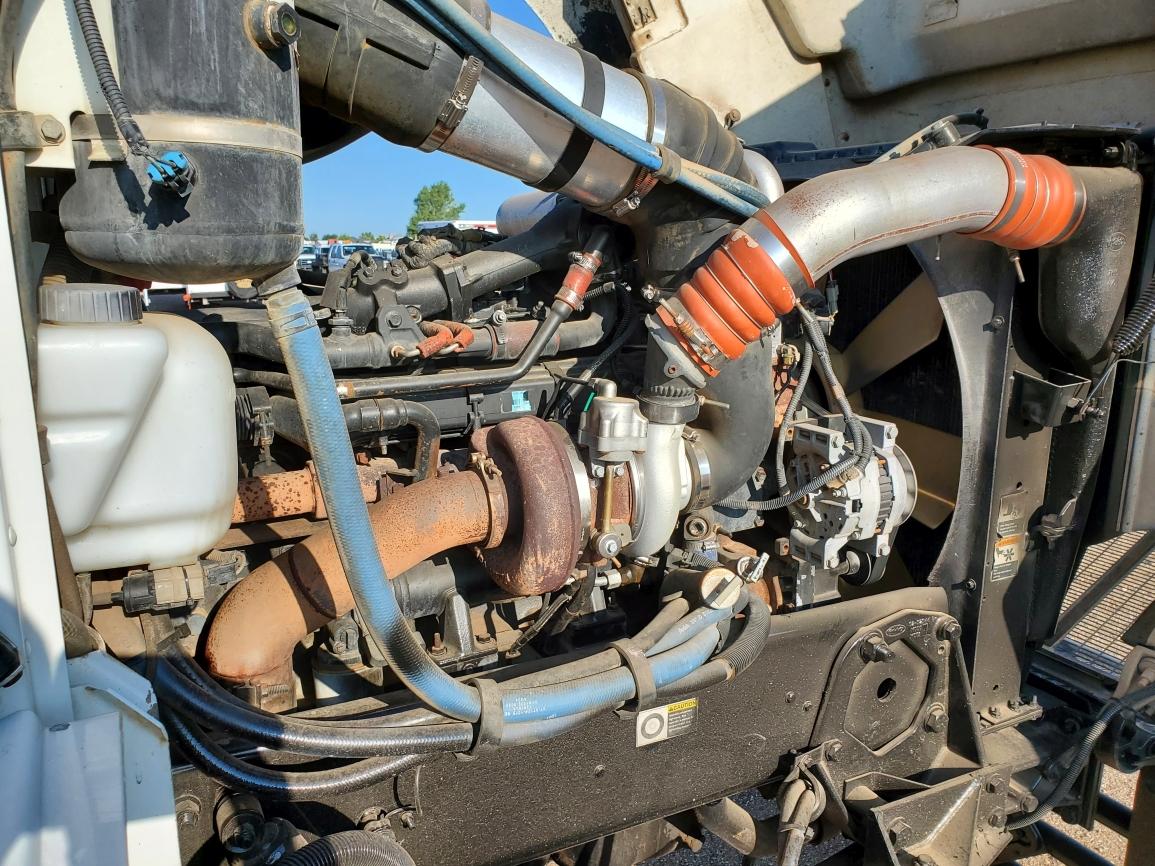 2006 Peterbilt 357 Flatbed Knuckle Boom Truck
