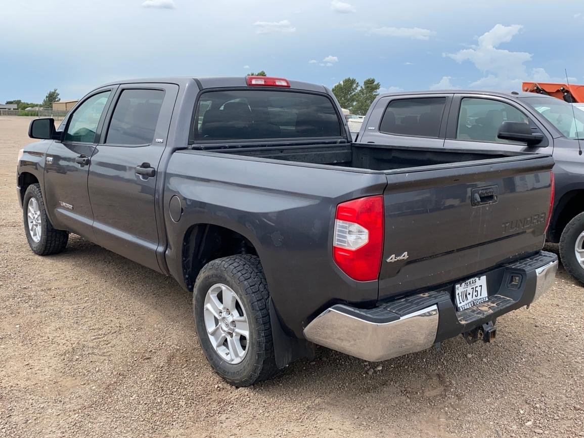 2014 Toyota Tundra SR5 Crew Max 4D SR5 FFV