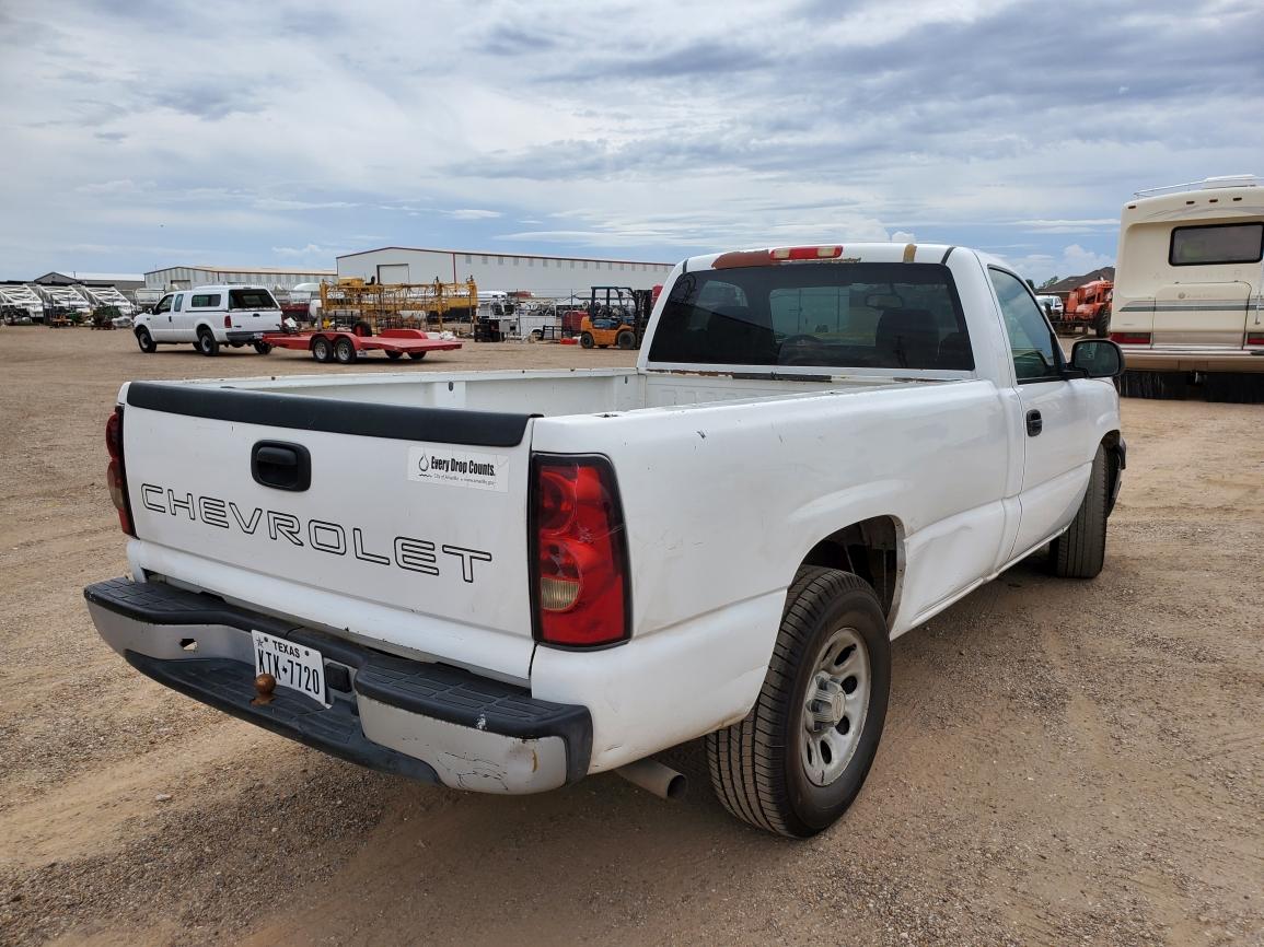2006 Chevrolet Silverado 1500 LS  Regular Cab 2D LS