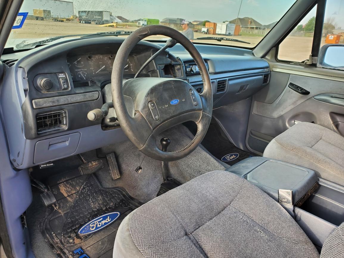1992 Ford Bronco Custom  SUV 2D