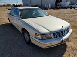 1999 Cadillac DeVille DElegance Sedan 4D
