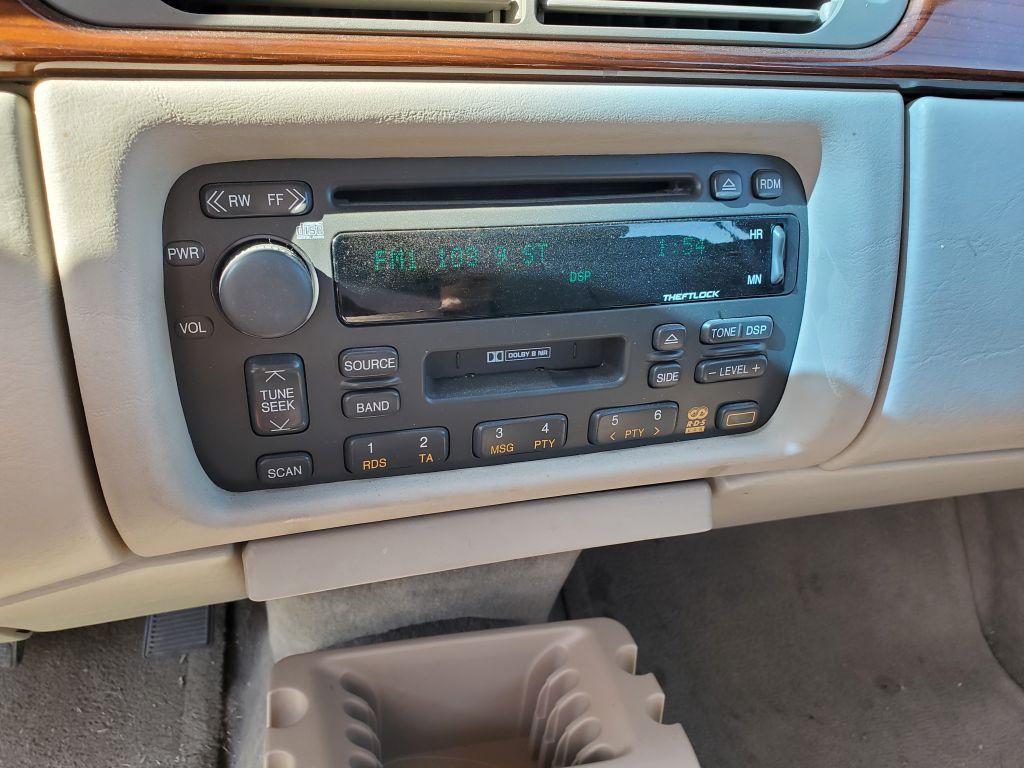1999 Cadillac DeVille DElegance Sedan 4D