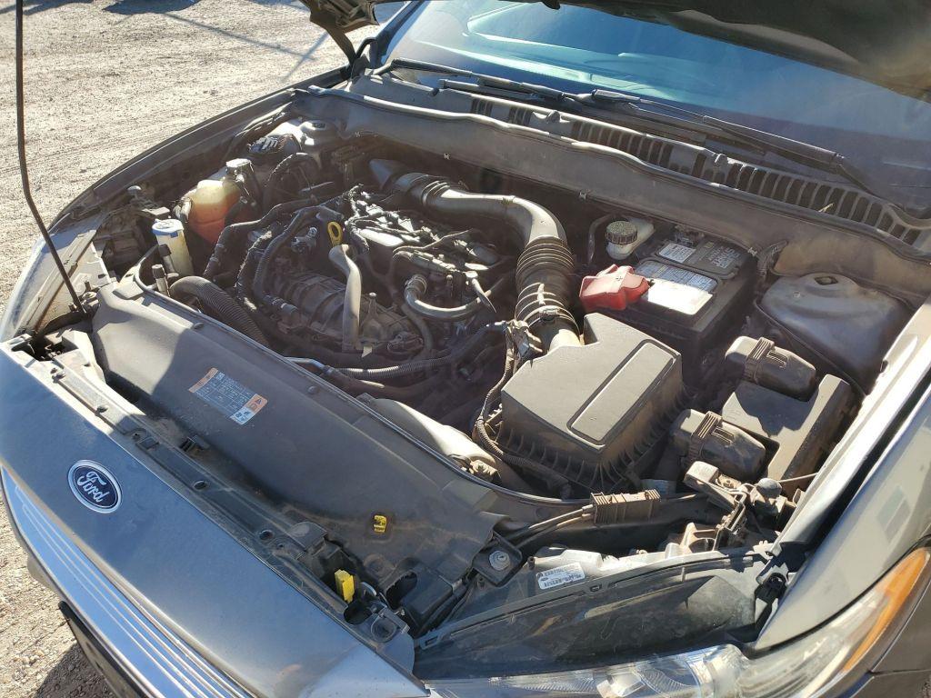 2013 Ford Fusion SE Sedan 4D