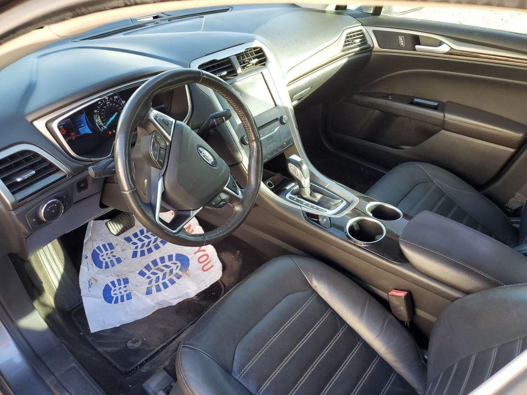 2013 Ford Fusion SE Sedan 4D