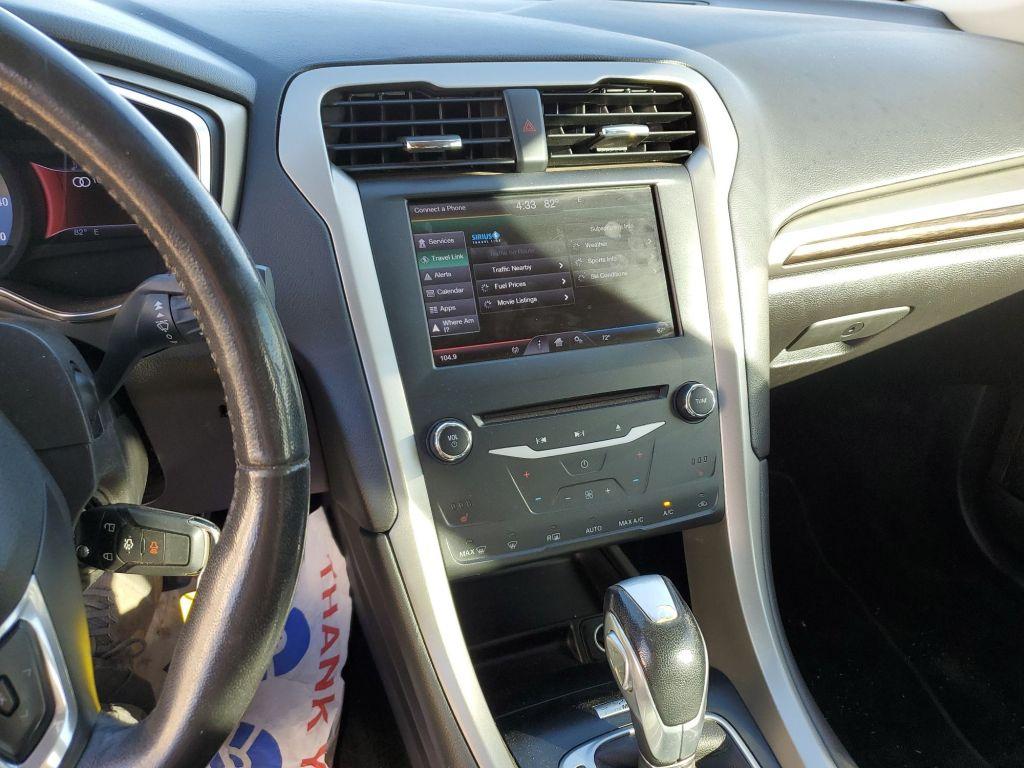 2013 Ford Fusion SE Sedan 4D