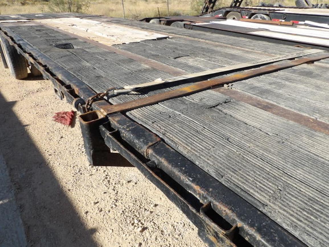 1995 Trail King T/A Step Deck Trailer