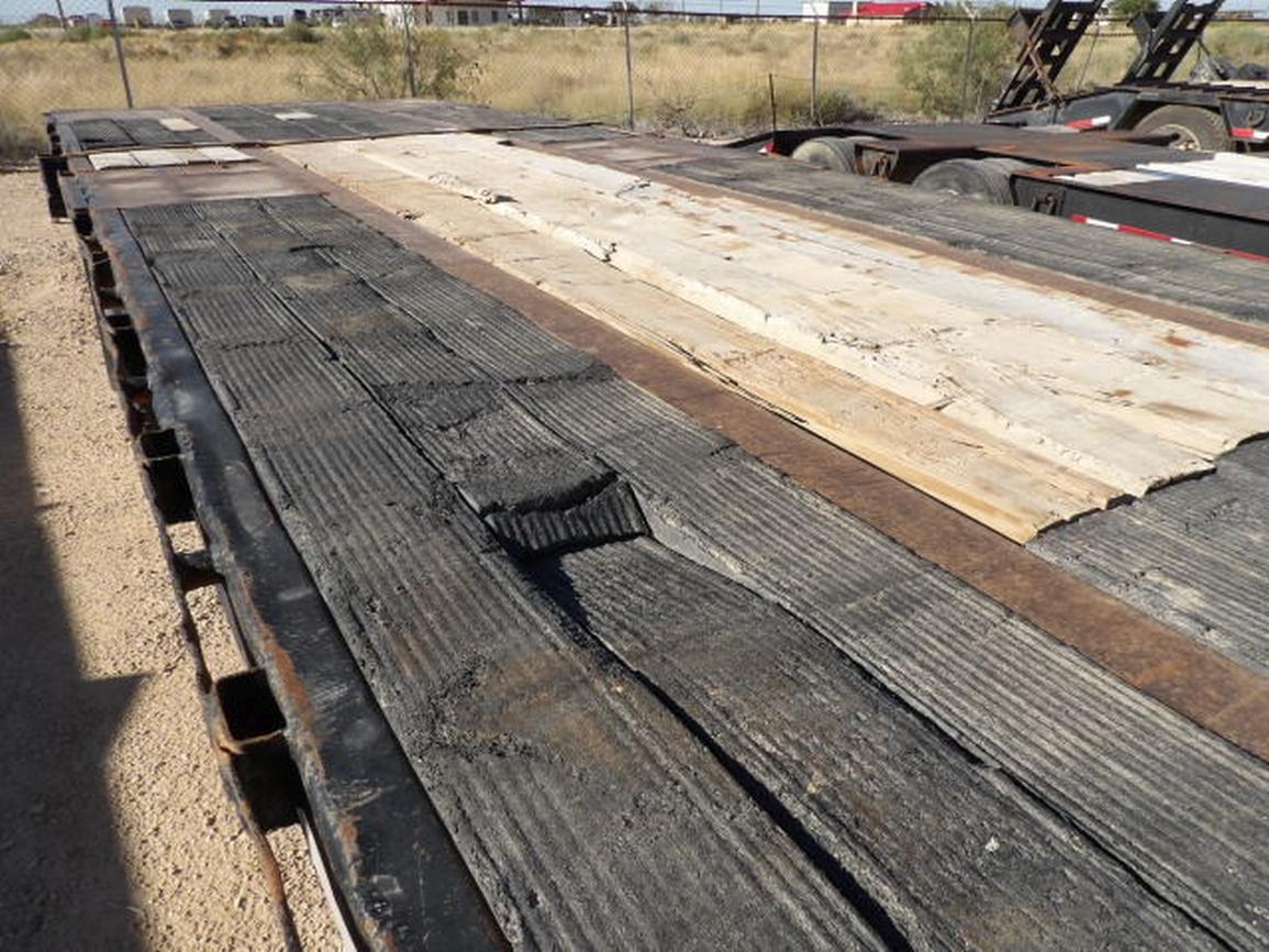 1995 Trail King T/A Step Deck Trailer