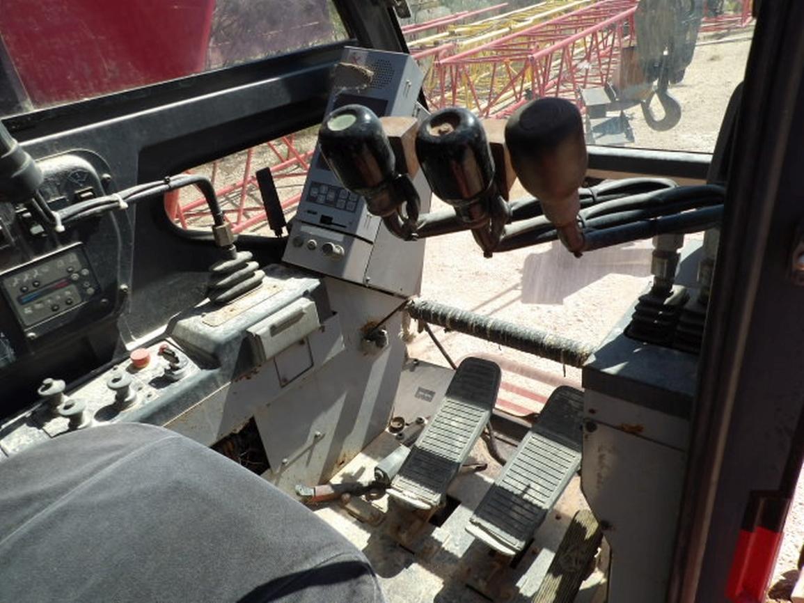 2008 Manitowoc 10000 Crawler Crane