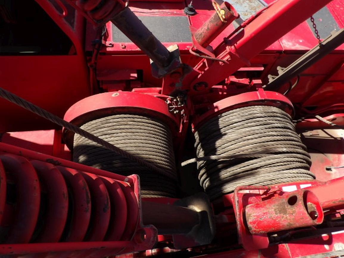 2008 Manitowoc 10000 Crawler Crane