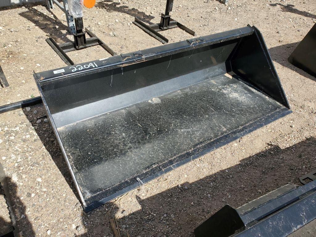 78" QT Bucket w/Blade