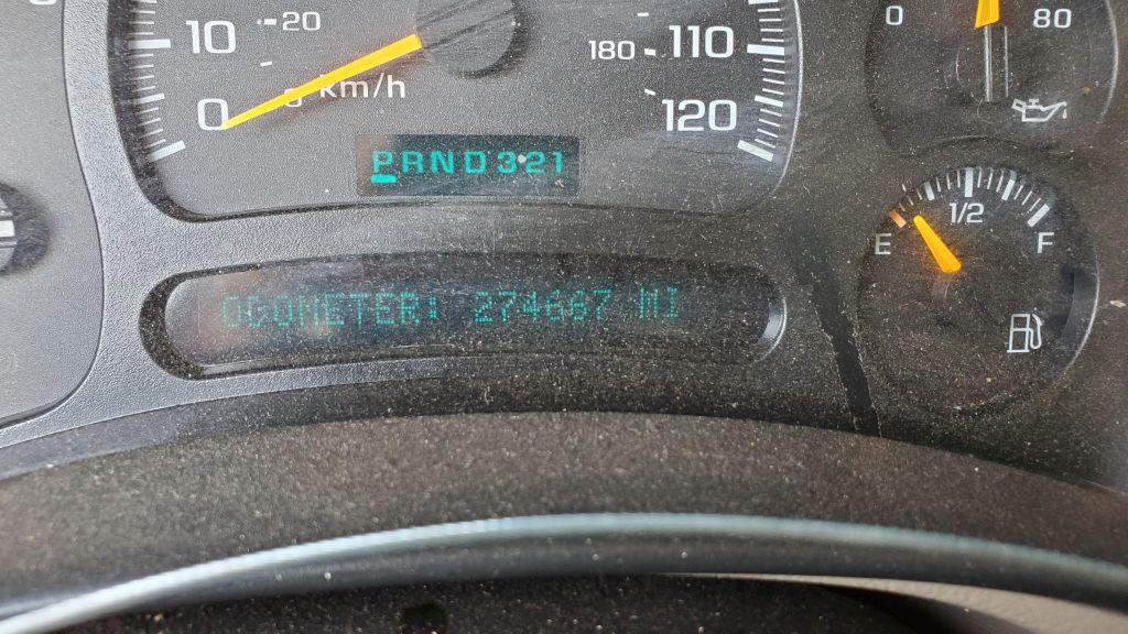 2005 Chevrolet Tahoe LS SUV 4D