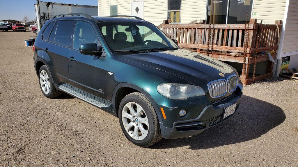 2008 BMW X5  SAV 4D