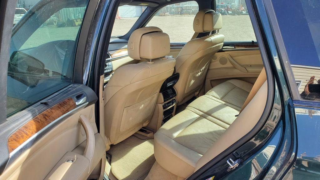 2008 BMW X5  SAV 4D