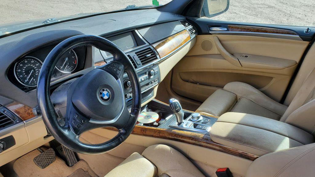 2008 BMW X5  SAV 4D