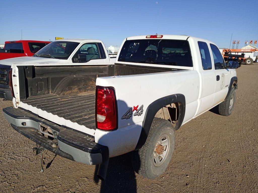 2007 Chevrolet Silverado Classic 2500 LS Extended Cab 4D LS