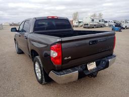 2014 Toyota Tundra SR5 Crew Cab / Crew Max 4D SR5 FFV