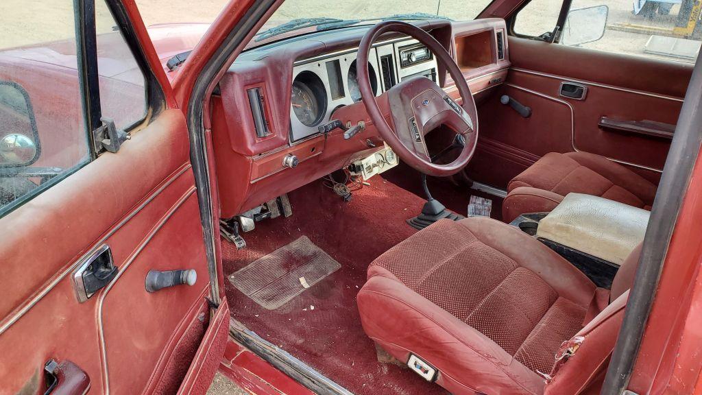 1987 Ford Ranger Custom Supercab 2D Flatbed Pickup Truck