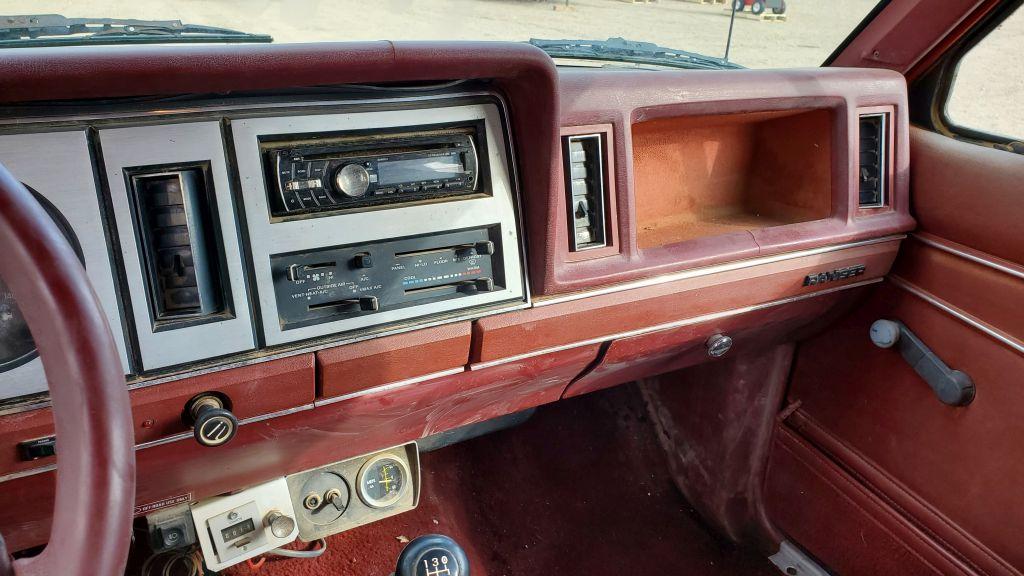 1987 Ford Ranger Custom Supercab 2D Flatbed Pickup Truck