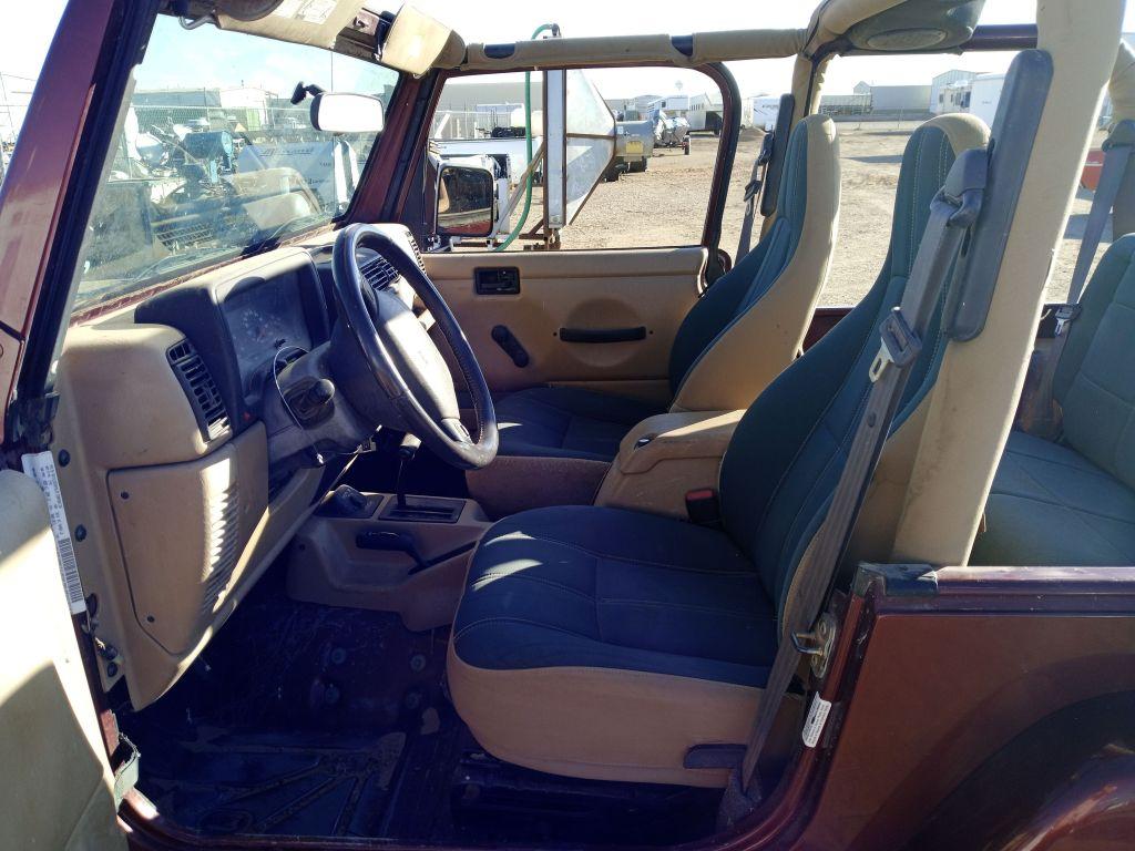 2001 Jeep Wrangler Sahara SUV 2D