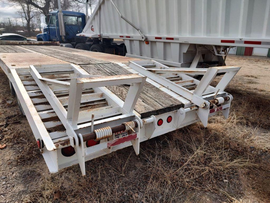 2006 Trailboss 30K Backhoe Flatbed Trailer