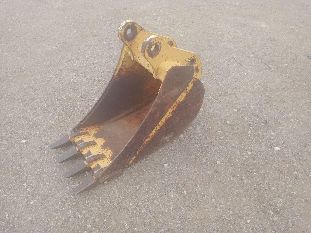 18" John Deere Backhoe Bucket