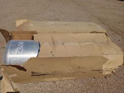 Driver and Passenger Peterbilt 389 Fuel Tanks (NEW)
