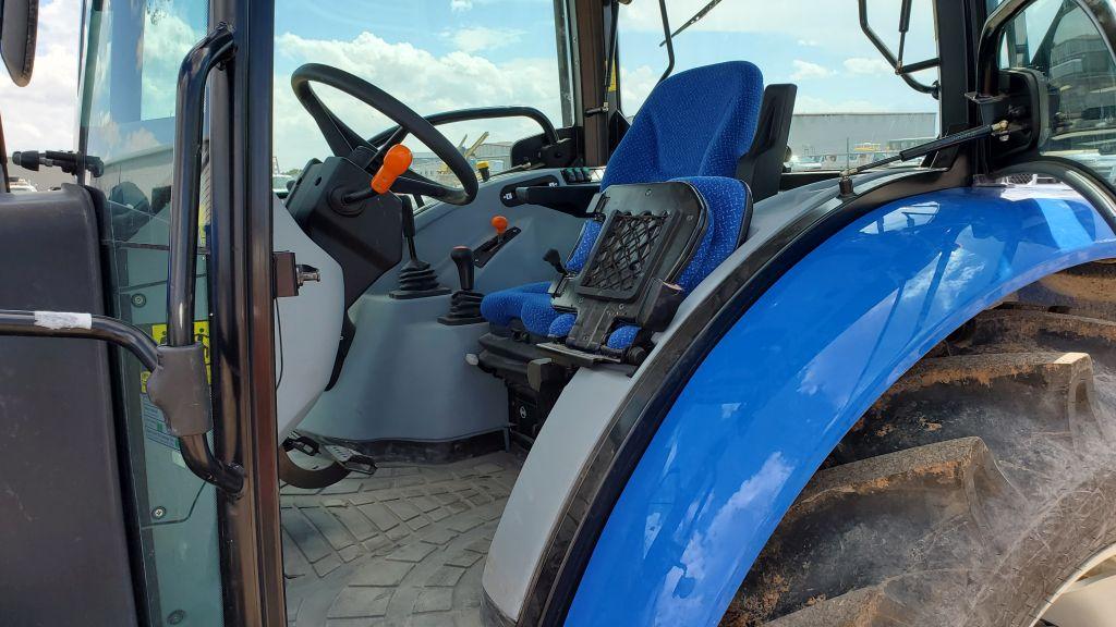 New Holland Workmaster 120 Utility Tractor w/Loader