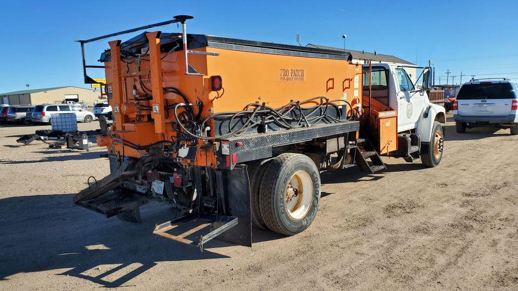 1997 Ford F800 F Series Conventional Cab Patch Truck
