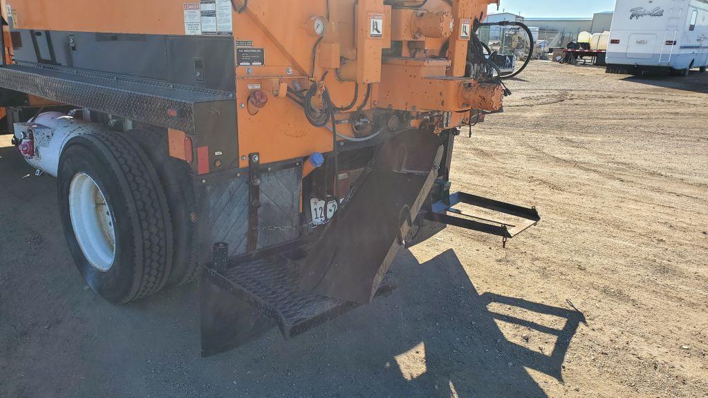 1997 Ford F800 F Series Conventional Cab Patch Truck