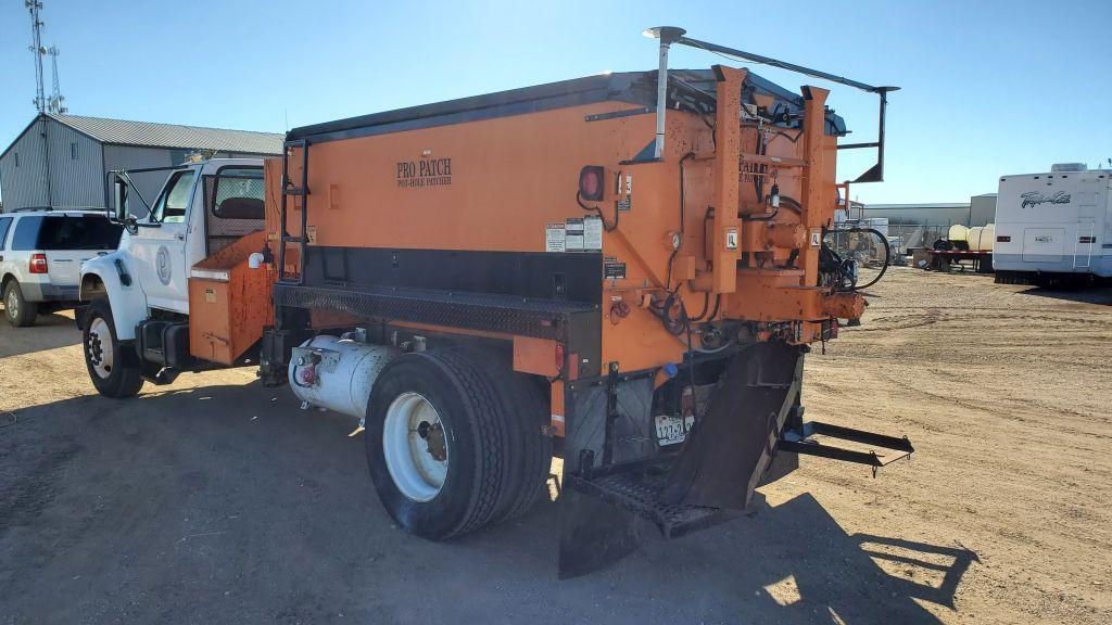 1997 Ford F800 F Series Conventional Cab Patch Truck