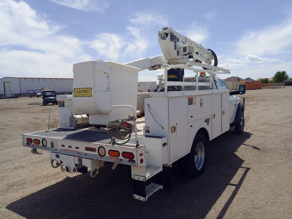 2011 Ram Dodge 5500 Chassis SLT / ST Regular Cab 2D Bucket Truck