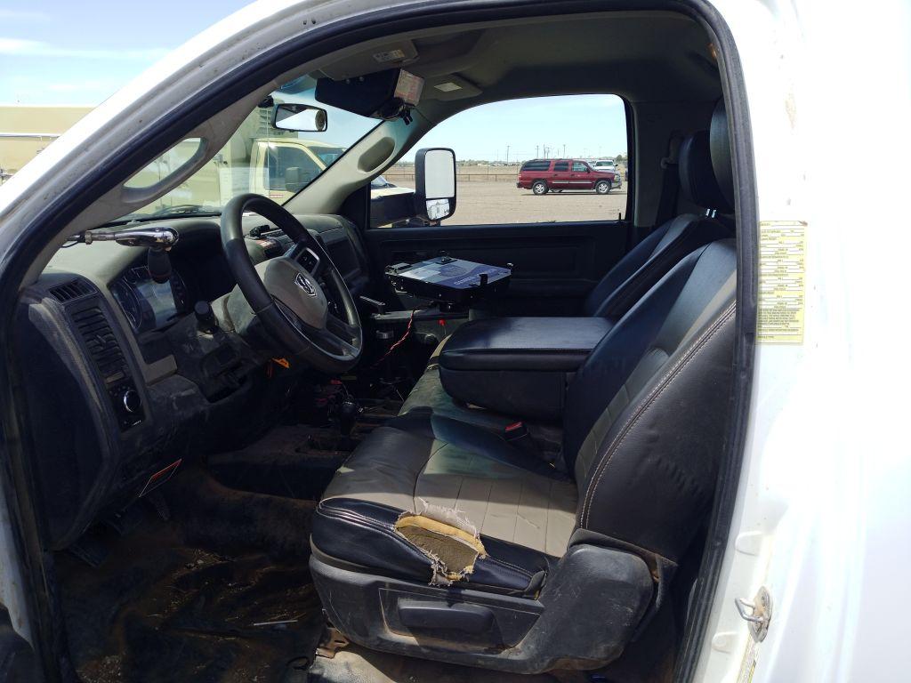 2011 Ram Dodge 5500 Chassis SLT / ST Regular Cab 2D Bucket Truck