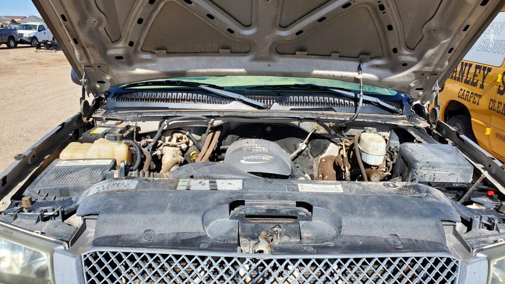 2004 Chevrolet Silverado 2500 W/T Regular Cab 2D Work Truck
